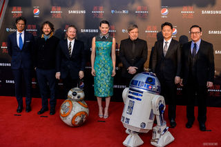 Daisy Ridley feet photo thumbnail