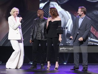 Daisy Ridley feet photo thumbnail