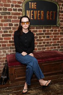 Daisy Ridley feet photo 3