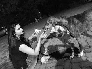 Daisy Shah feet photo 13