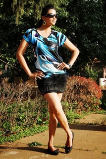 Daisy Shah feet photo 9