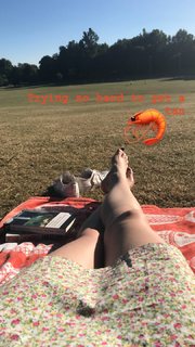 Dakota Blue Richards feet photo 19