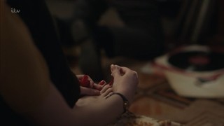 Dakota Blue Richards feet photo 9