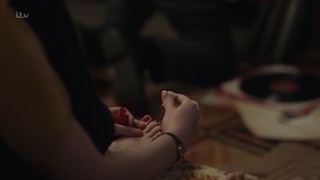Dakota Blue Richards feet photo 8