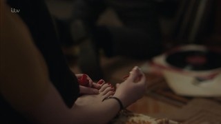 Dakota Blue Richards feet photo 7