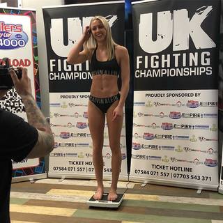 Dakota Ditcheva feet photo thumbnail