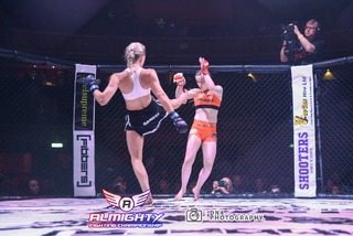 Dakota Ditcheva feet photo thumbnail