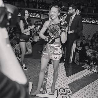 Dakota Ditcheva feet photo thumbnail