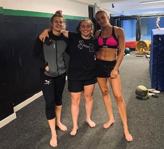 Dakota Ditcheva feet photo thumbnail