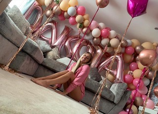 Dakota Ditcheva feet photo thumbnail