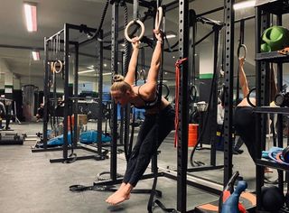 Dakota Ditcheva feet photo thumbnail