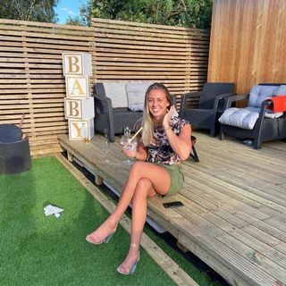 Dakota Ditcheva feet photo thumbnail