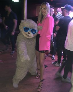 Dakota Ditcheva feet photo thumbnail