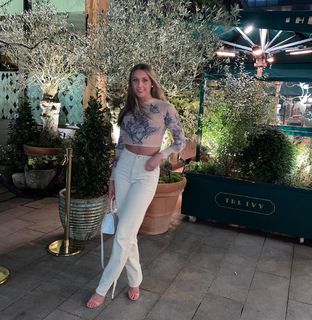 Dakota Ditcheva feet photo thumbnail