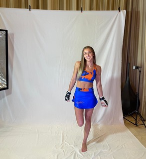 Dakota Ditcheva feet photo thumbnail