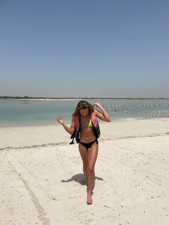 Dakota Ditcheva feet photo thumbnail