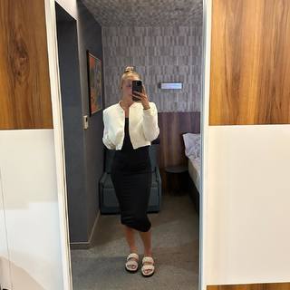 Dakota Ditcheva feet photo thumbnail