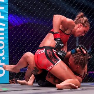 Dakota Ditcheva feet photo thumbnail