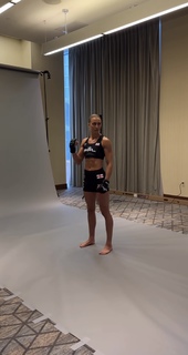 Dakota Ditcheva feet photo thumbnail