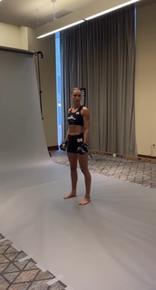 Dakota Ditcheva feet photo thumbnail