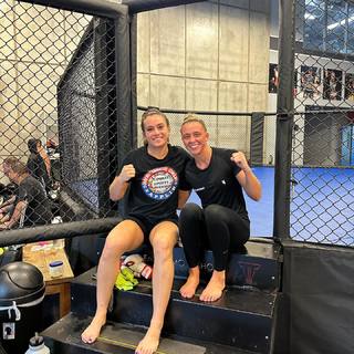 Dakota Ditcheva feet photo thumbnail