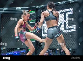 Dakota Ditcheva feet photo thumbnail