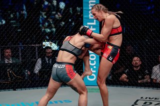 Dakota Ditcheva feet photo thumbnail