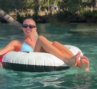 Dakota Ditcheva feet photo 5
