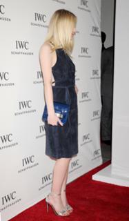 Dakota Fanning feet photo thumbnail