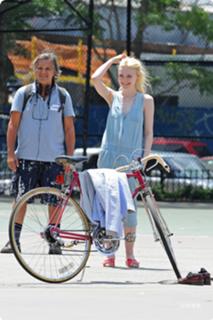 Dakota Fanning feet photo thumbnail