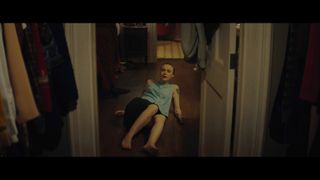 Dakota Fanning feet photo thumbnail