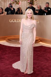 Dakota Fanning feet photo 10
