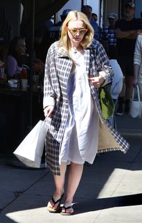 Dakota Fanning feet photo 6