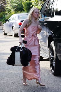 Dakota Fanning feet photo 20