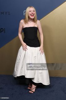 Dakota Fanning feet photo 12