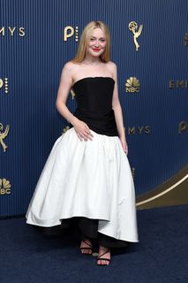 Dakota Fanning feet photo 9
