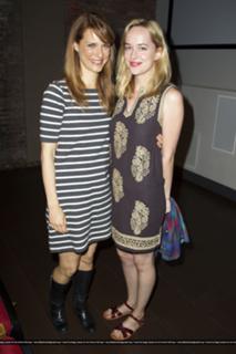 Dakota Johnson feet photo thumbnail