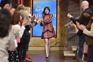 Dakota Johnson feet photo thumbnail