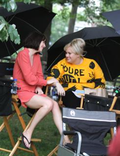Dakota Johnson feet photo thumbnail
