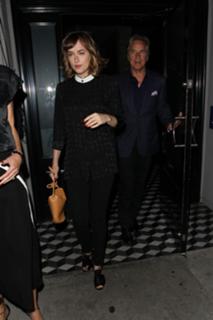 Dakota Johnson feet photo thumbnail