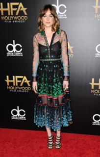 Dakota Johnson feet photo thumbnail