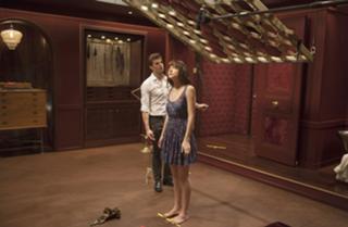 Dakota Johnson feet photo thumbnail