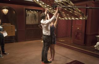 Dakota Johnson feet photo thumbnail