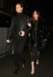 Dakota Johnson feet photo thumbnail