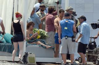 Dakota Johnson feet photo thumbnail