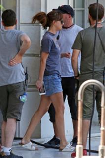 Dakota Johnson feet photo thumbnail