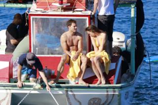 Dakota Johnson feet photo thumbnail
