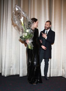 Dakota Johnson feet photo thumbnail