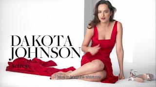 Dakota Johnson feet photo thumbnail