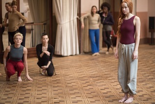 Dakota Johnson feet photo thumbnail